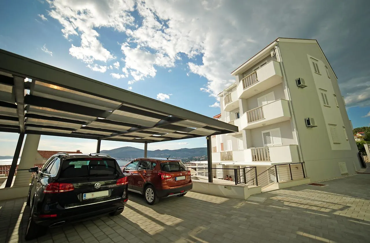 Apartments Gazebo Trogir